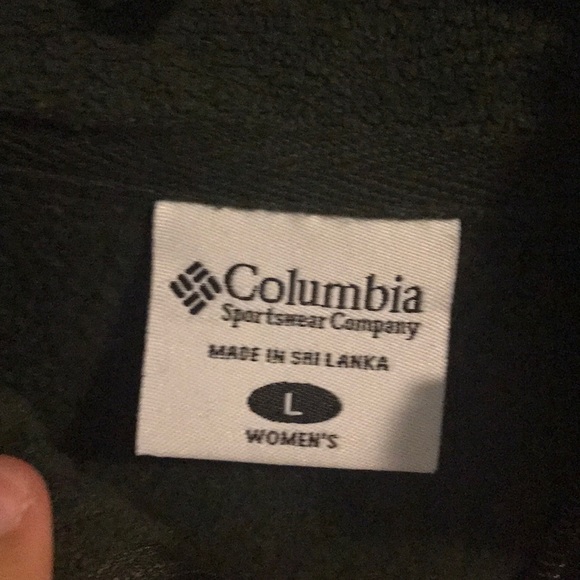 LIKE NEW! Columbia large olive green jacket! - Picture 7 of 7